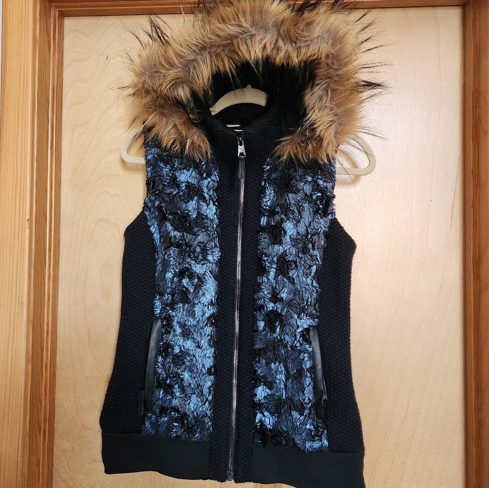 Villa Faux Fur Vest - Obermeyer-Med.